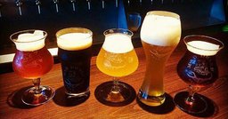 Mad Dwarf Tap House - Foto 3