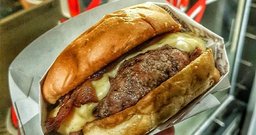 Pão com Carne - Hamburgueria - Foto 1